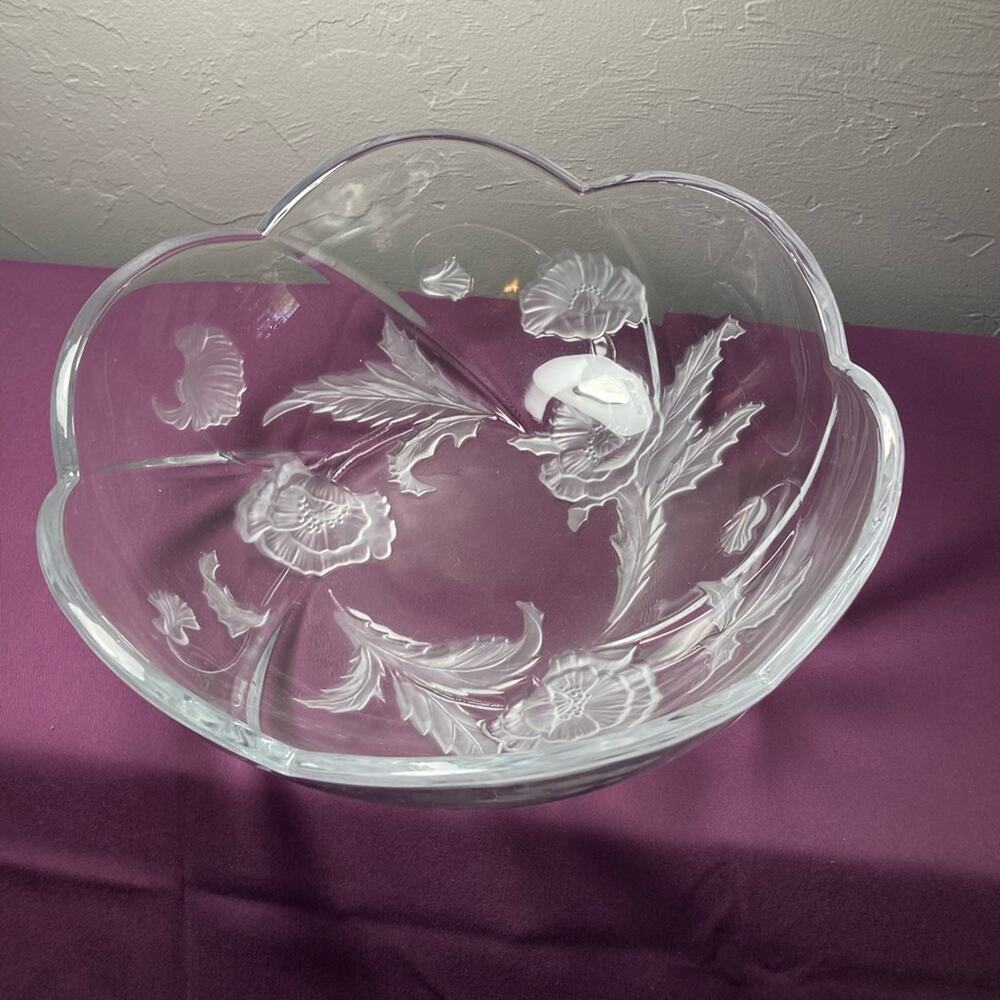 Mikasa crystal bowl frosted poppies